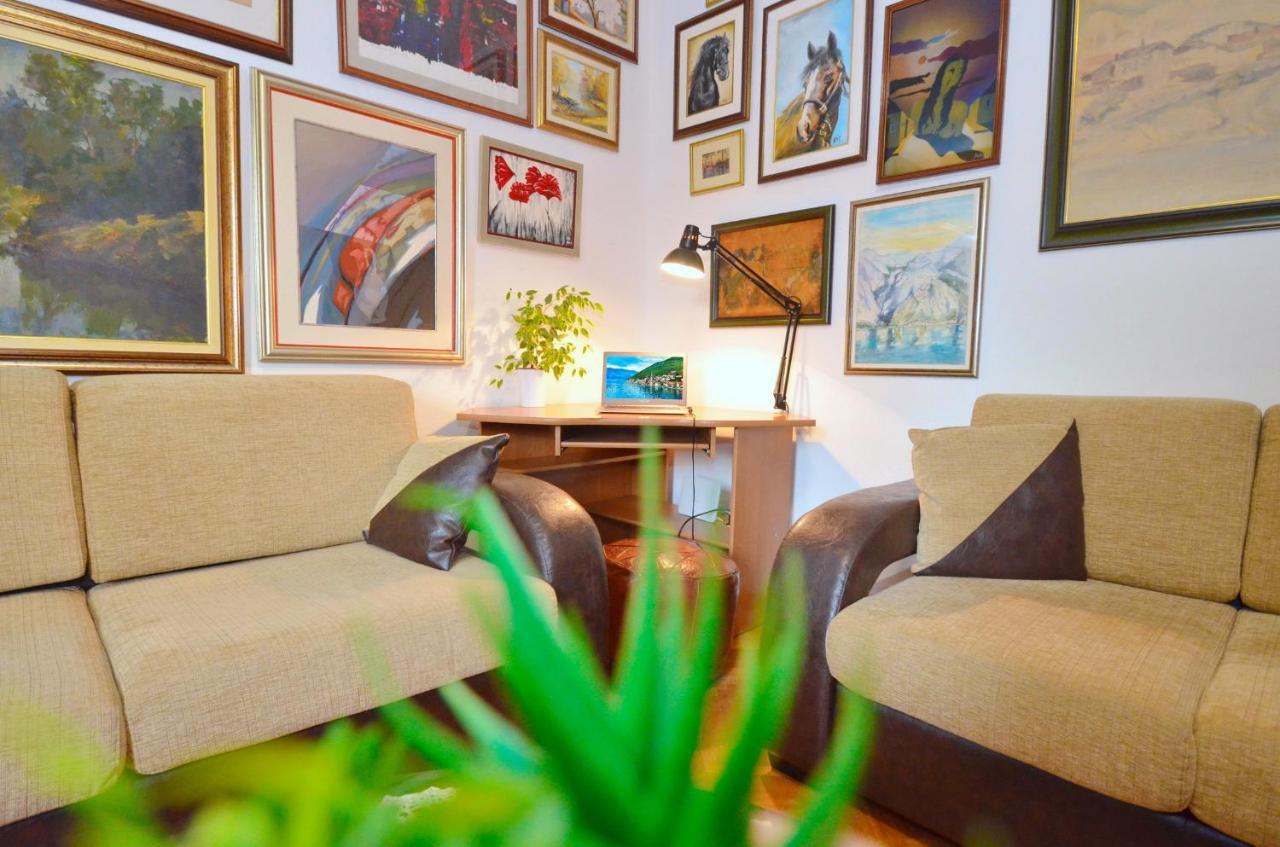 Art Oasis Apartment Kotor